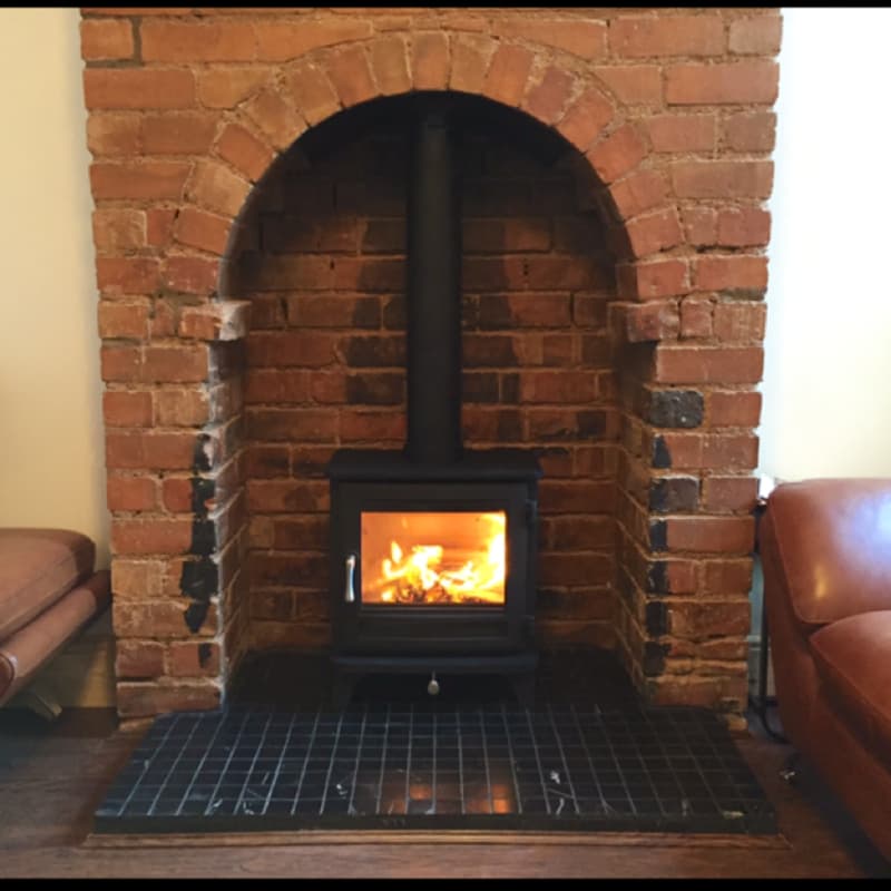 Contemporary log burner