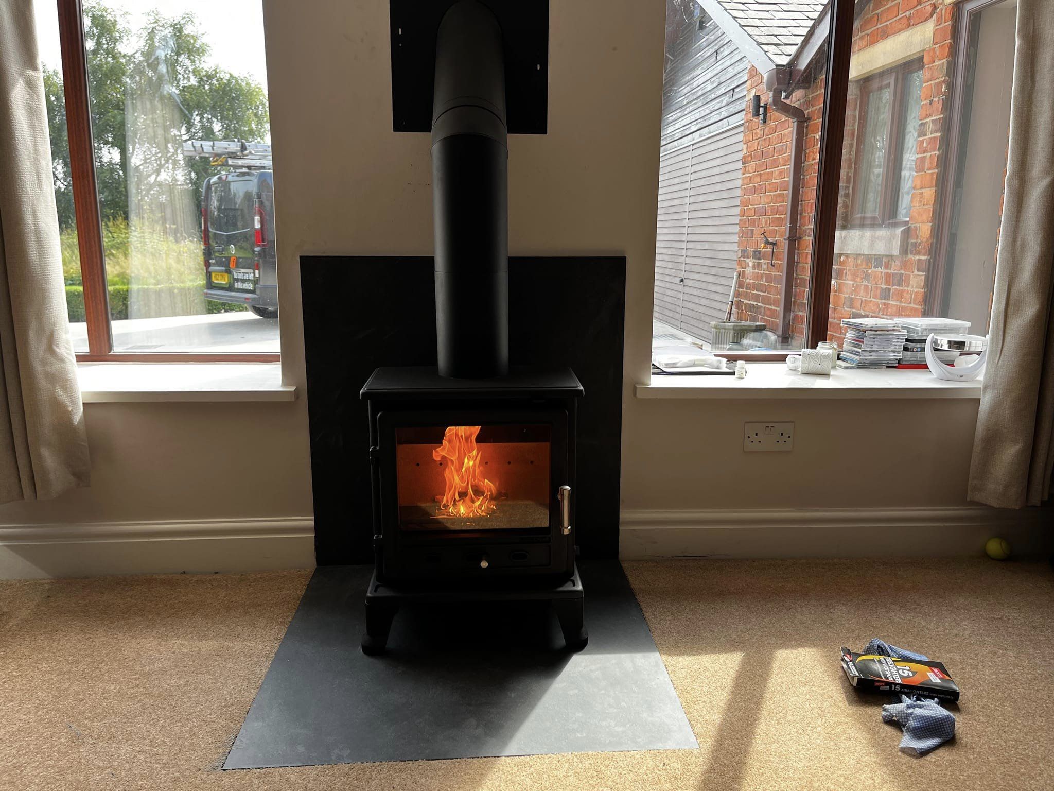 Multi-fuel log burner